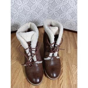 Restricted Womens Brown Faux Leather Sherpa Fur Trim Lace-up Booties Boots Sz 6